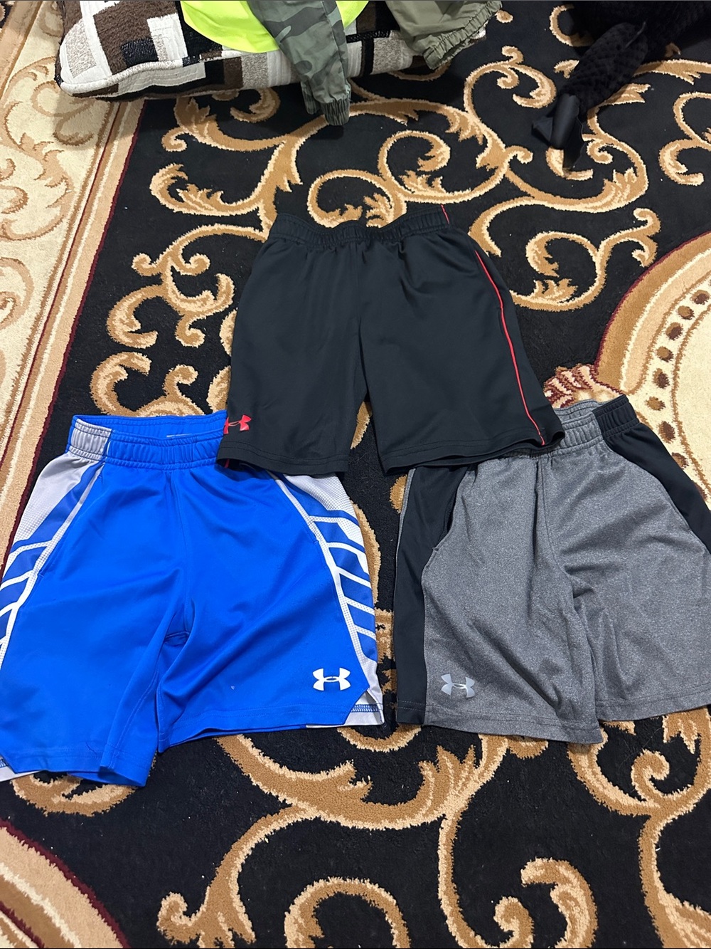 Under Armour boys Athletic Shorts Set - Black, Blue, Gray size 6